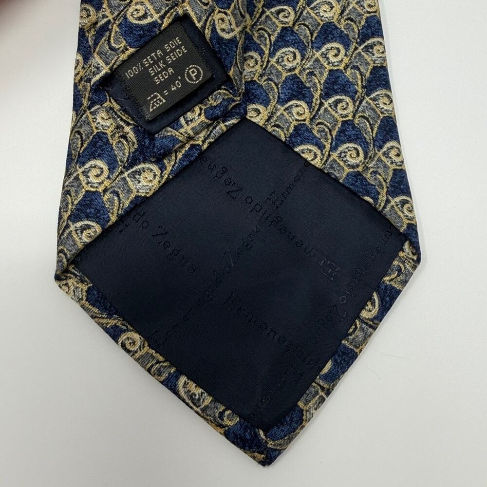 Ermenegildo Zegna 100% Silk Tie - Navy/Yellow - Picture 4 of 4